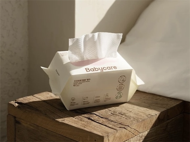 巾VS绵柔巾宝宝日常清洁用品怎么选？麻将胡了试玩模拟器Babycare湿(图2)